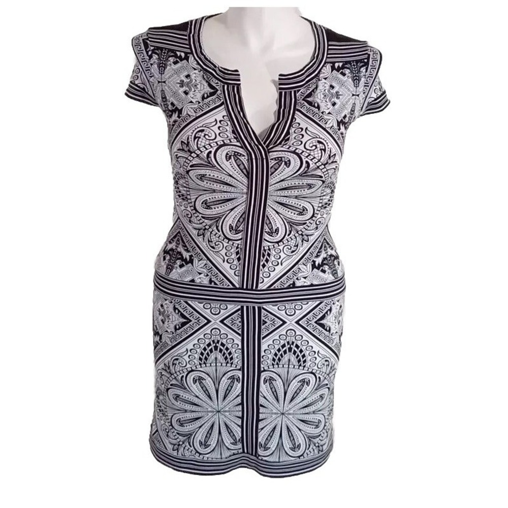 CACHE Dress SMALL‎ Black White Geometric Floral Print Stretch Pullover Cap Sl